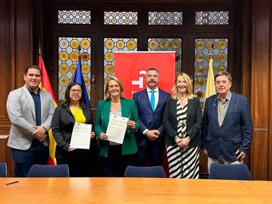 Motril firma un memorando de entendimiento con Salvador de Bahía para la difusión de la Fábrica del Pilar y el patrimonio azucarero