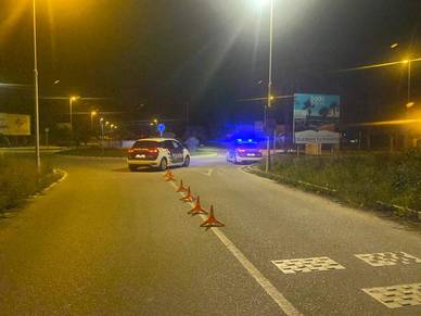 El fin de semana se salda con más de medio centenar de sanciones por botellón en Playa Granada